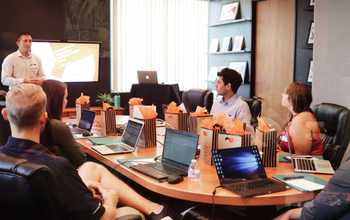 Office_Management_Meeting_2